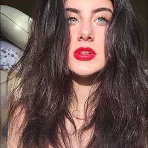 Meet your Posher, Suzan